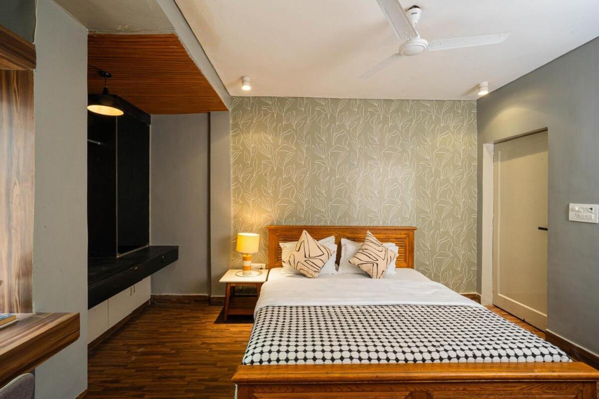 3bhk Spacious Stay-bunk & King Beds-hauz Khas Apartment