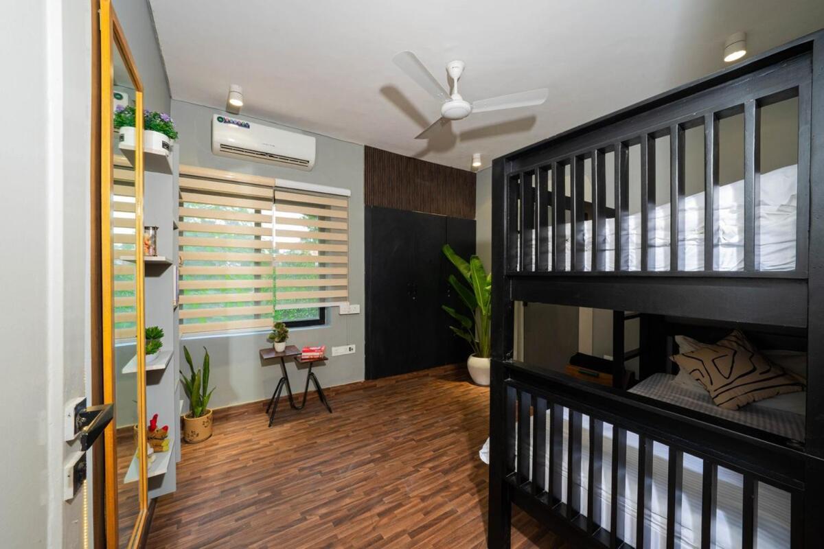 3bhk Spacious Stay-bunk & King Beds-hauz Khas Apartment New Delhi